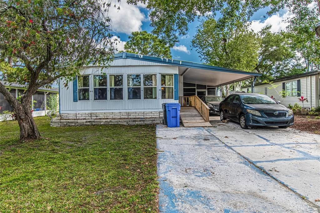 8919 SHELDON WEST DRIVE TAMPA, FL 33626