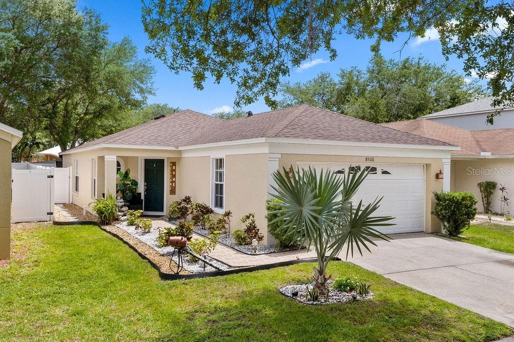 8526 QUARTER HORSE DRIVE RIVERVIEW, FL 33578