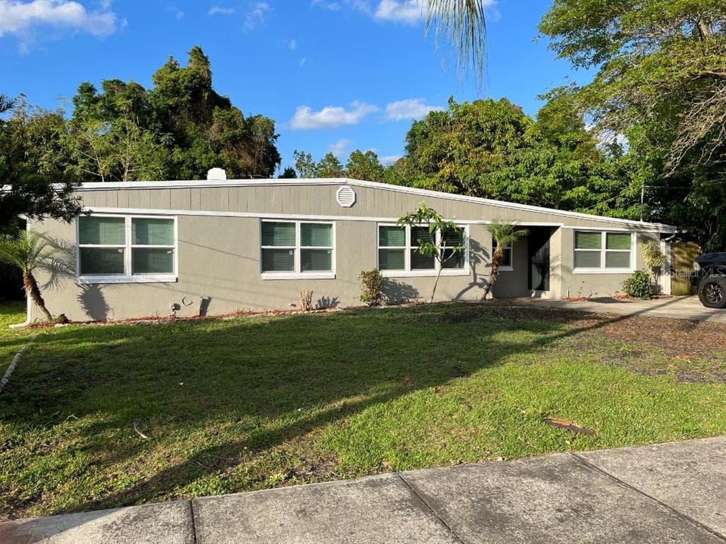 5883 DOGWOOD DRIVE ORLANDO, FL 32807