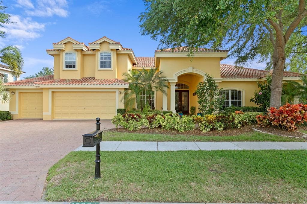10224 GOLDEN EAGLE DRIVE SEMINOLE, FL 33778