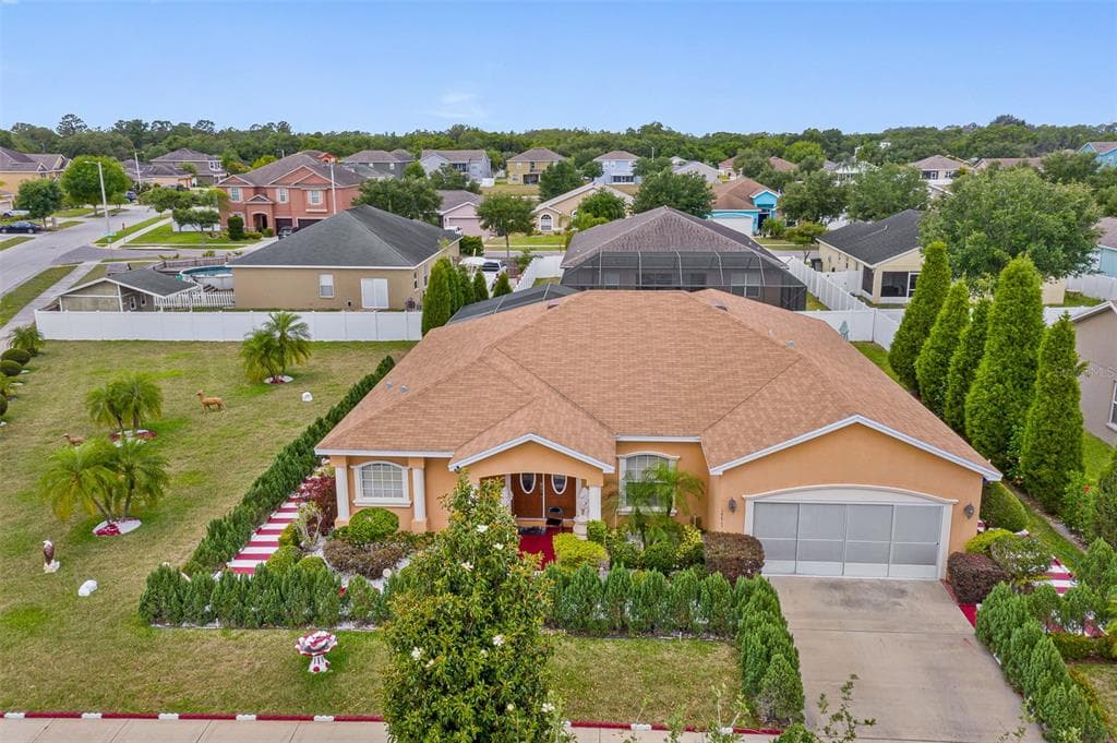 14613 BROGAN CASTLE PLACE WIMAUMA, FL 33598