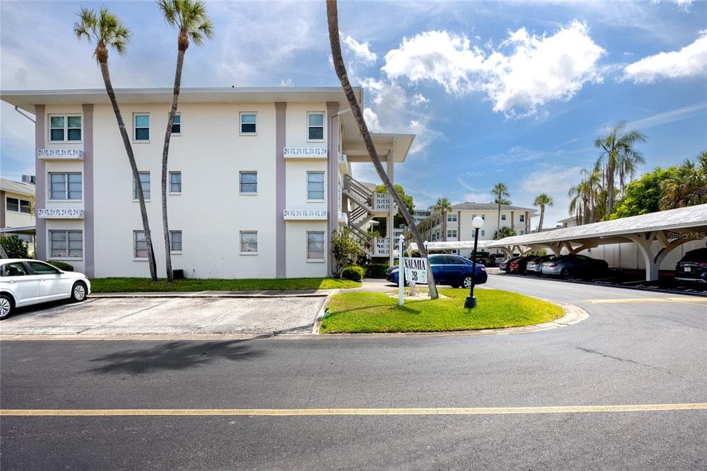 1235 S HIGHLAND AVENUE UNIT 2-304 CLEARWATER, FL 33756