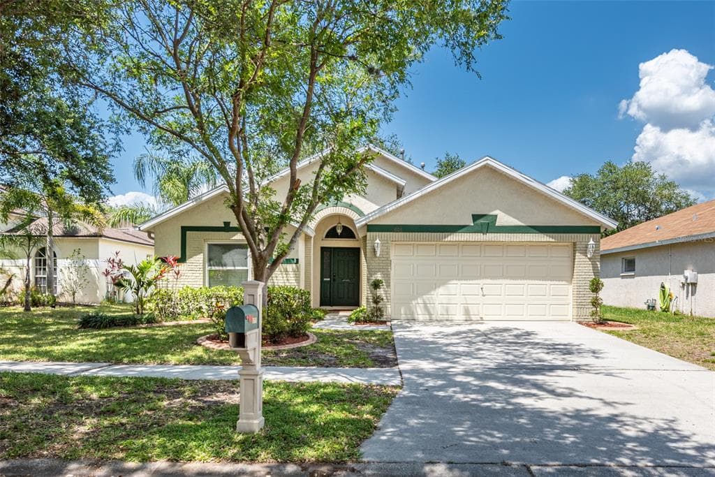 7608 WILTSHIRE PARK PLACE APOLLO BEACH, FL 33572