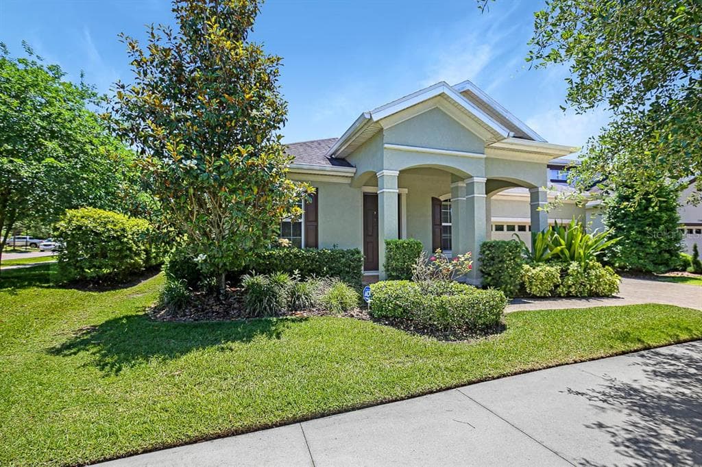 5302 SANDERLING RIDGE DRIVE LITHIA, FL 33547