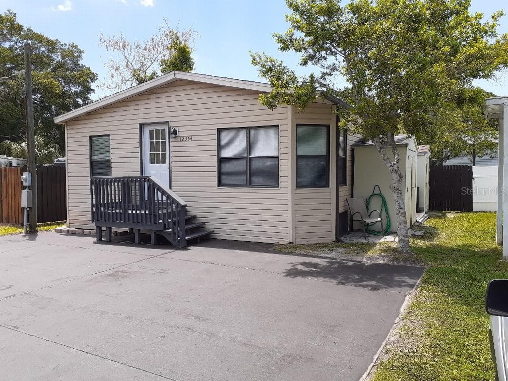 12354 LAND STREET LARGO, FL 33773