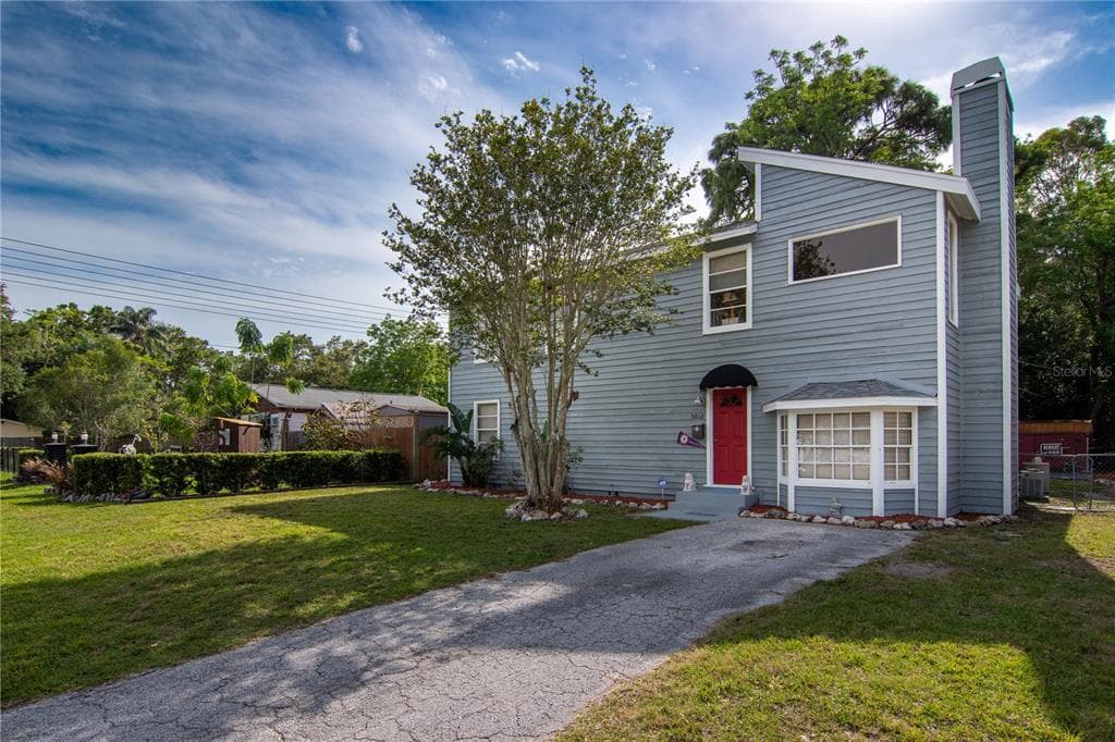 5012 TAYLOR STREET N ST PETERSBURG, FL 33714