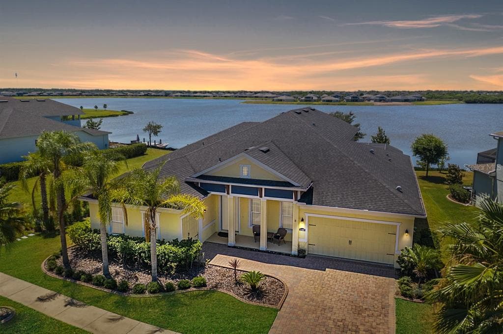 11337 LAKE LUCAYA DRIVE RIVERVIEW, FL 33579