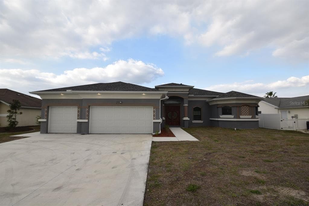 21262 PEACHLAND BOULEVARD PORT CHARLOTTE, FL 33954