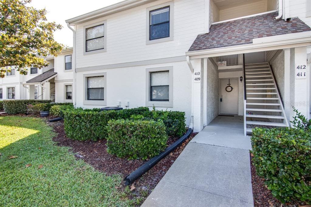409 MEADOW LANE UNIT 409 OLDSMAR, FL 34677