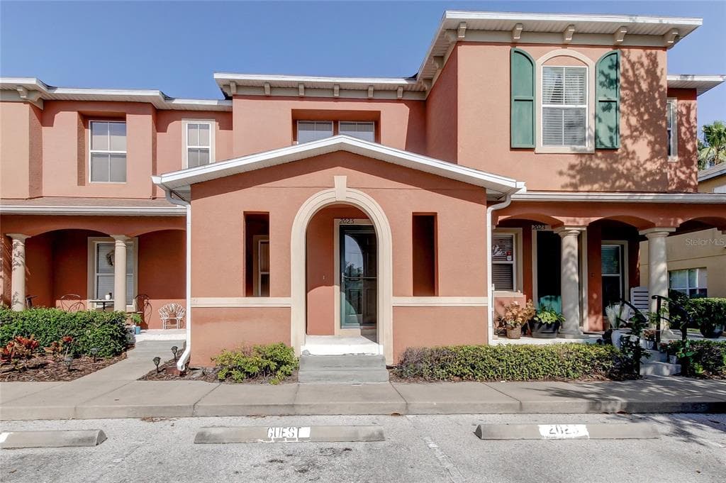 2025 SEARAY SHORE DRIVE CLEARWATER, FL 33763