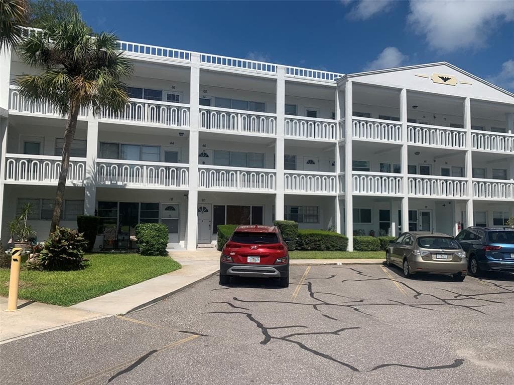 2020 WORLD PARKWAY BOULEVARD UNIT 20 CLEARWATER, FL 33763