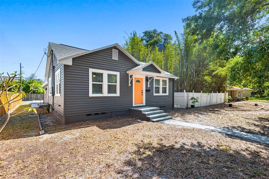 4040 9TH AVENUE N ST PETERSBURG, FL 33713