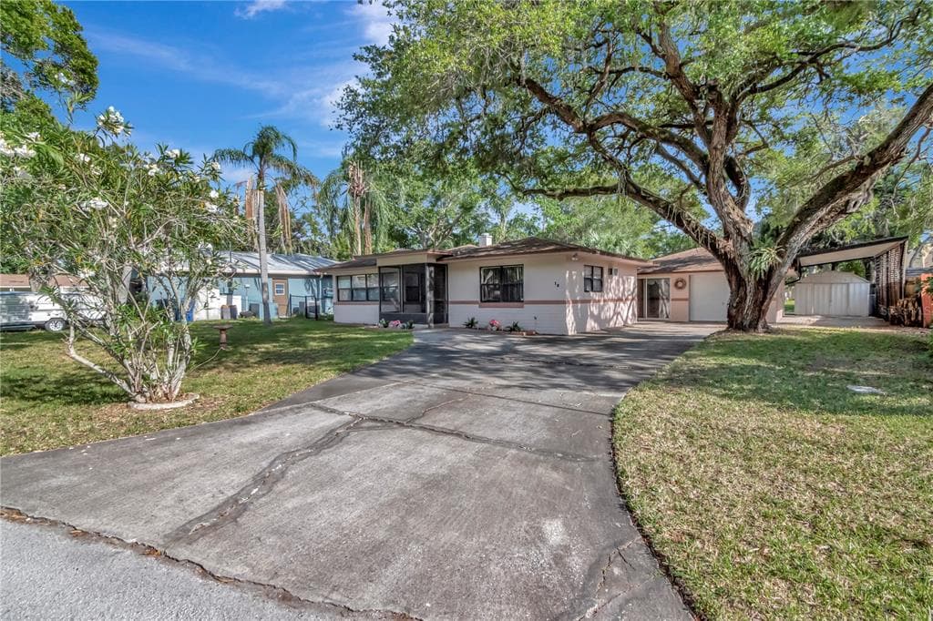 18 LAKE JUDY LEE DRIVE