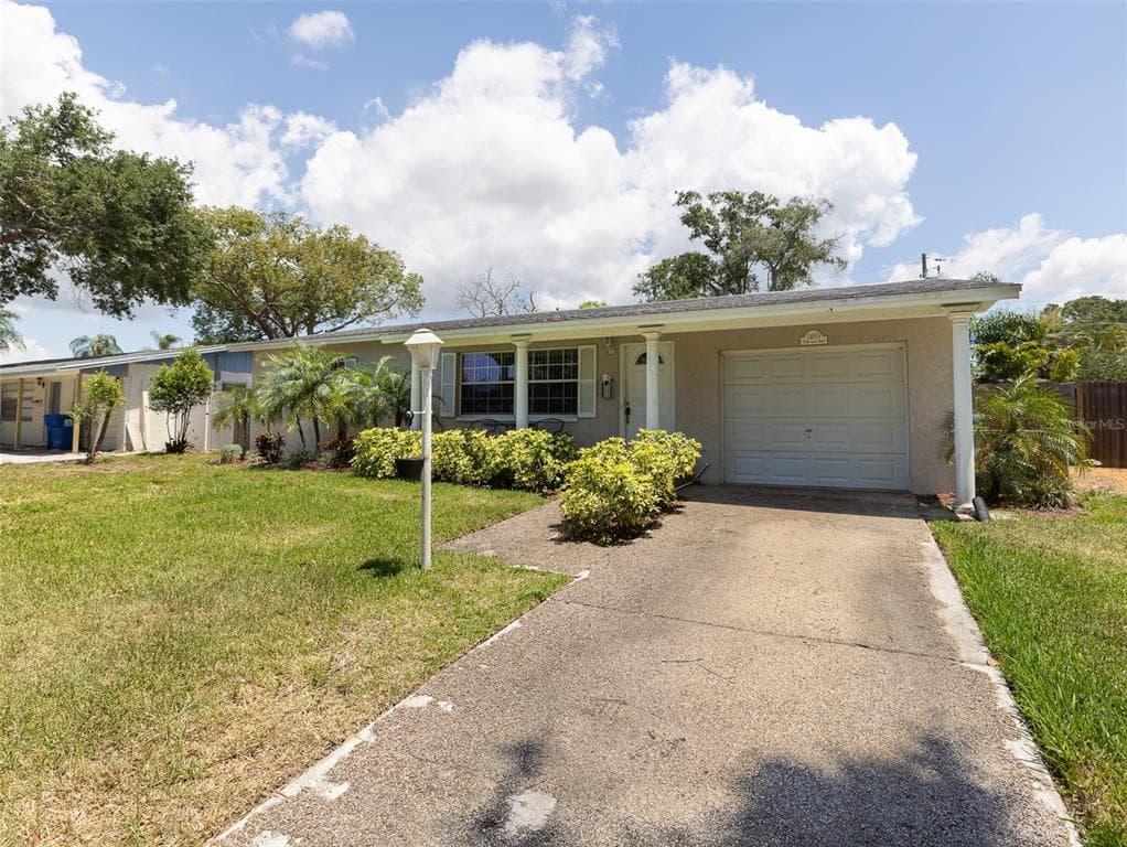 2855 52ND LANE N ST PETERSBURG, FL 33710