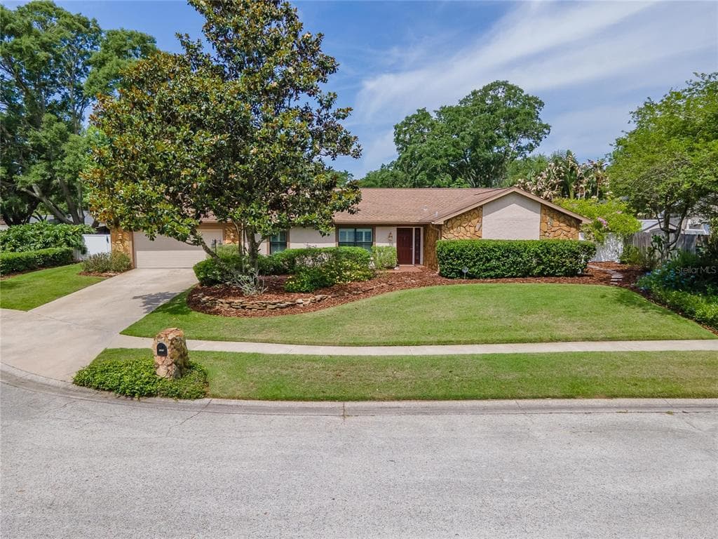 3416 BENT OAK STREET VALRICO, FL 33596