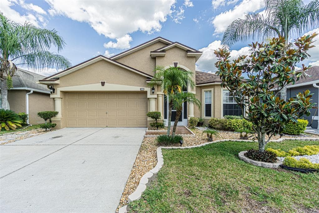 7254 PARKERSBURG DRIVE WESLEY CHAPEL, FL 33544