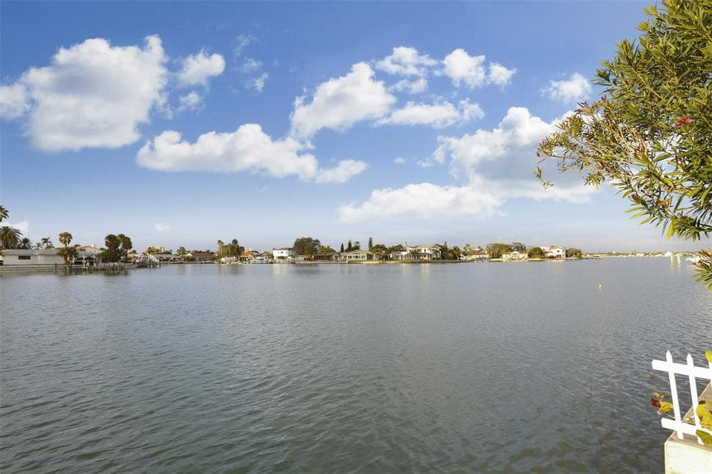 5940 BIKINI WAY N ST PETE BEACH, FL 33706
