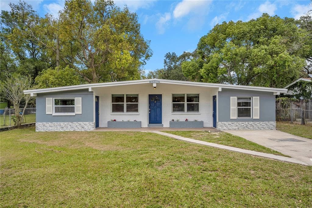 2406 E 148TH AVENUE LUTZ, FL 33549