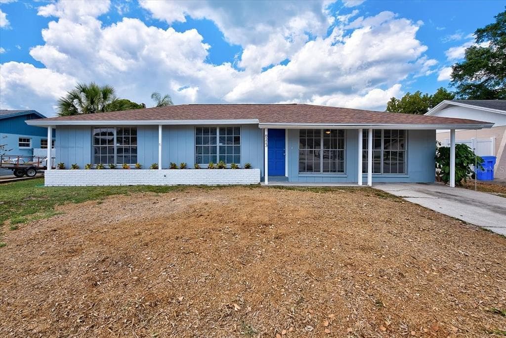 8223 DRYCREEK DRIVE TAMPA, FL 33615