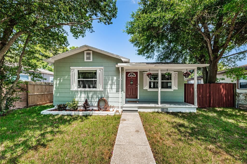 2581 18TH AVENUE N ST PETERSBURG, FL 33713