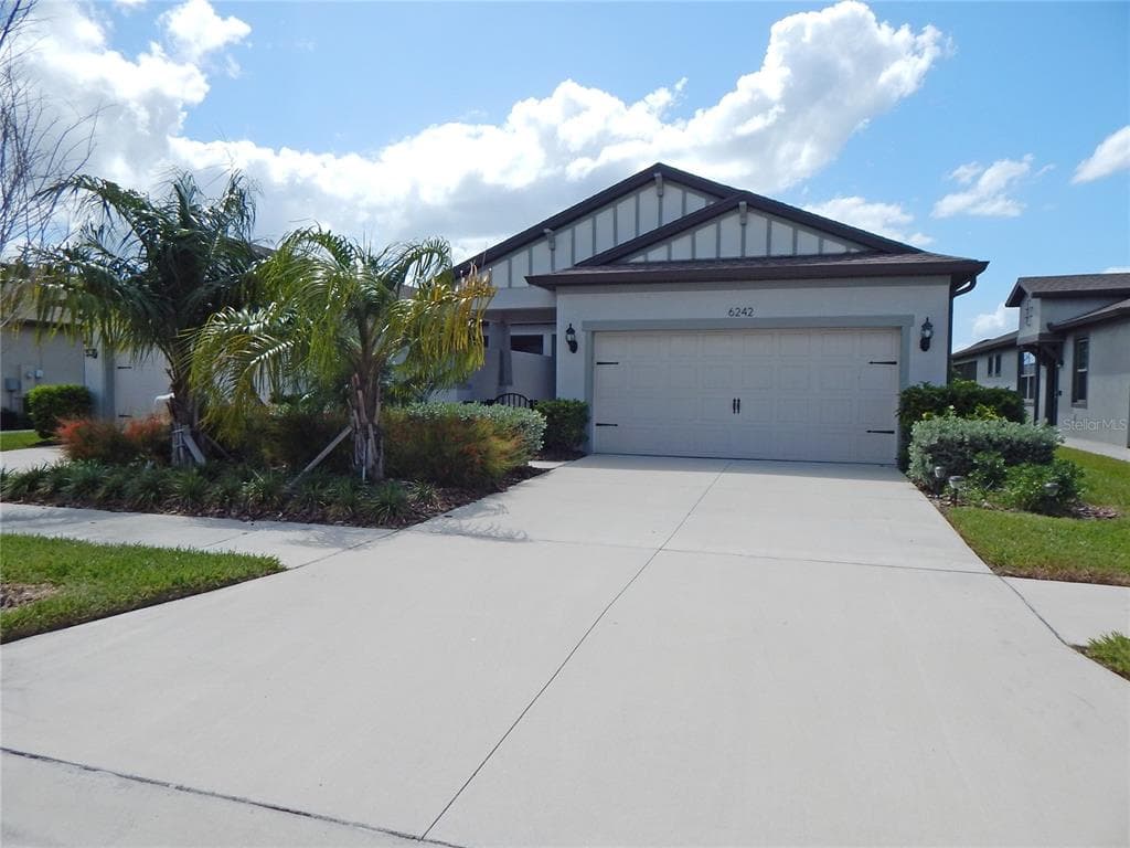 6242 MOORING LINE CIRCLE APOLLO BEACH, FL 33572