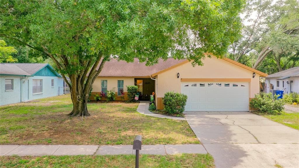 14017 BRIARDALE LANE TAMPA, FL 33618