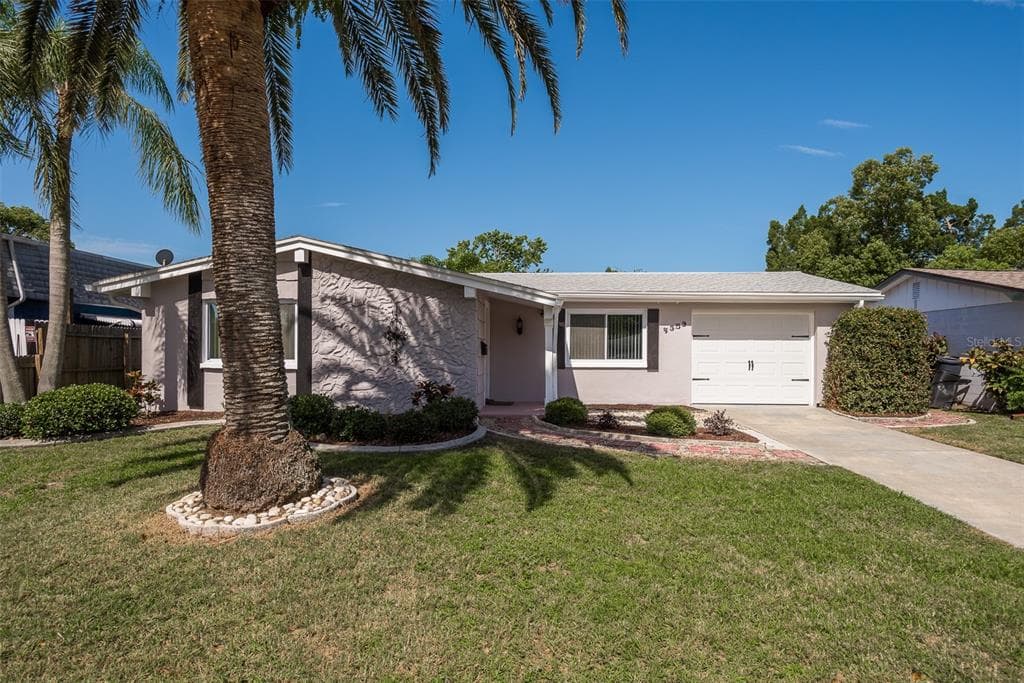 4359 NEWBURY DRIVE NEW PORT RICHEY, FL 34652