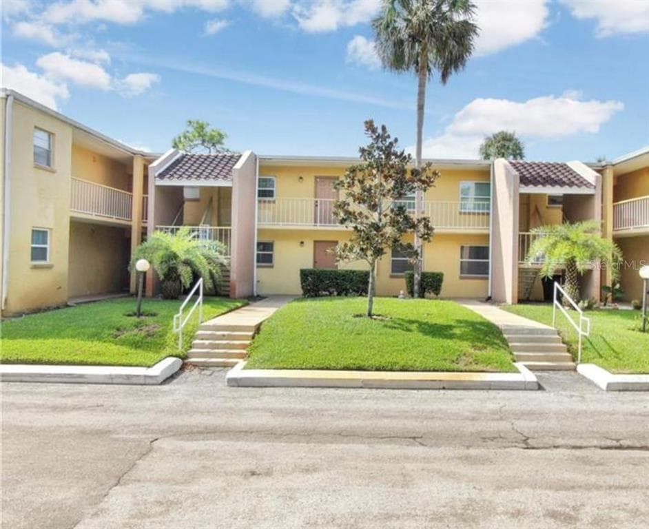 14413 AMERICANA CIRCLE UNIT 103 TAMPA, FL 33613