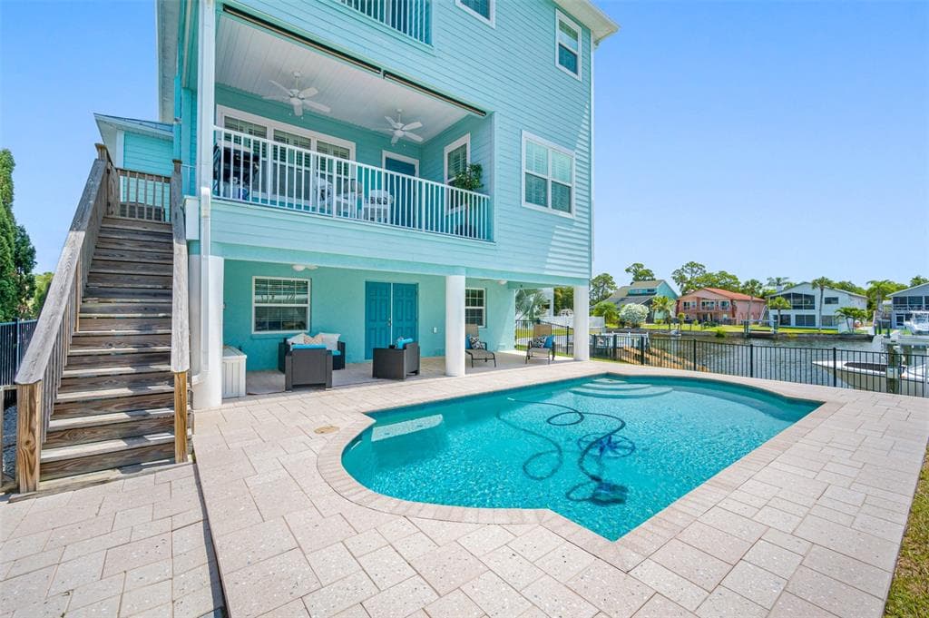 6109 BAYSIDE DRIVE NEW PORT RICHEY, FL 34652