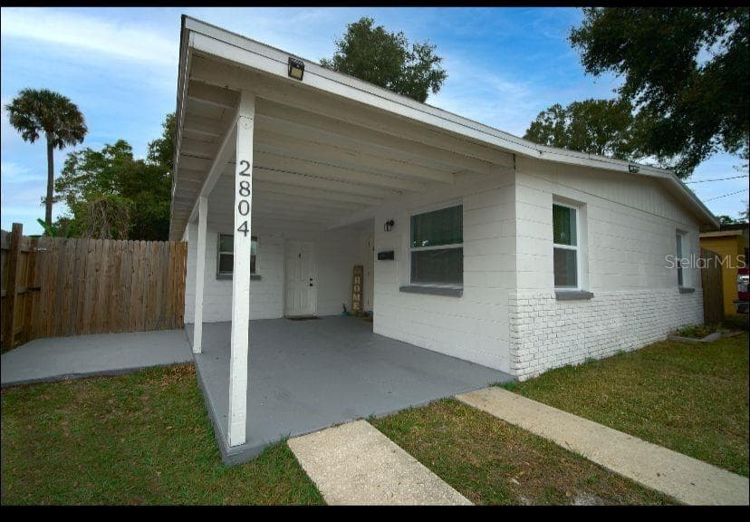 2804 N 33 STREET TAMPA, FL 33605
