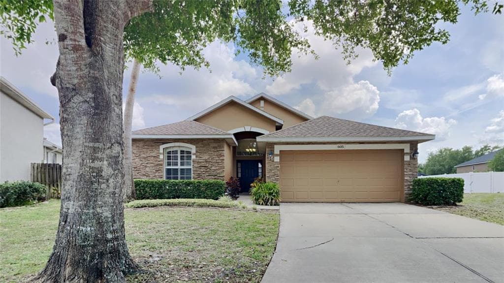 605 ASHWELL COURT DEBARY, FL 32713