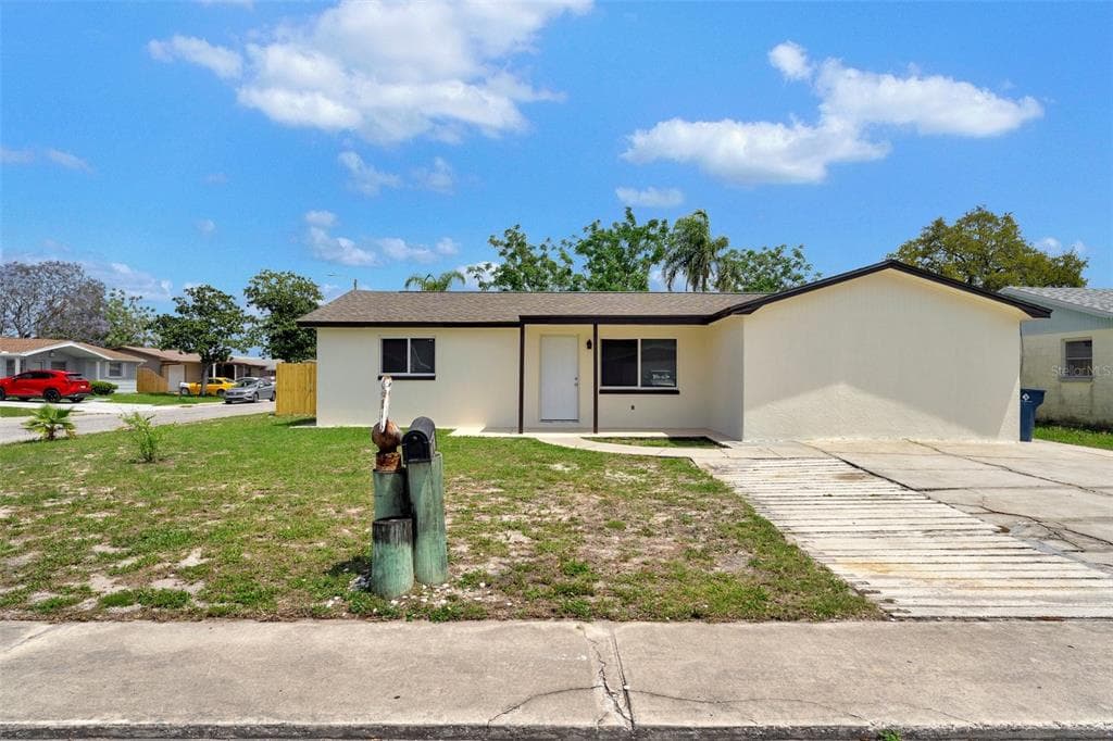 1102 DARTMOUTH DRIVE HOLIDAY, FL 34691