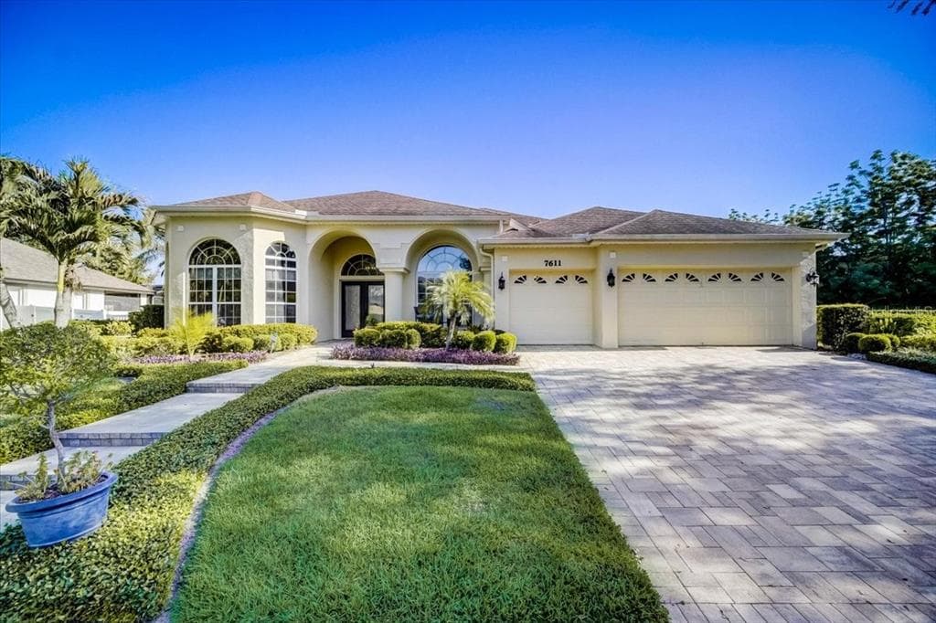 7611 CRAIG COURT ORLANDO, FL 32835