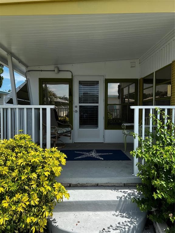 92 SCHOONER DRIVE UNIT 92 PALM HARBOR, FL 34683