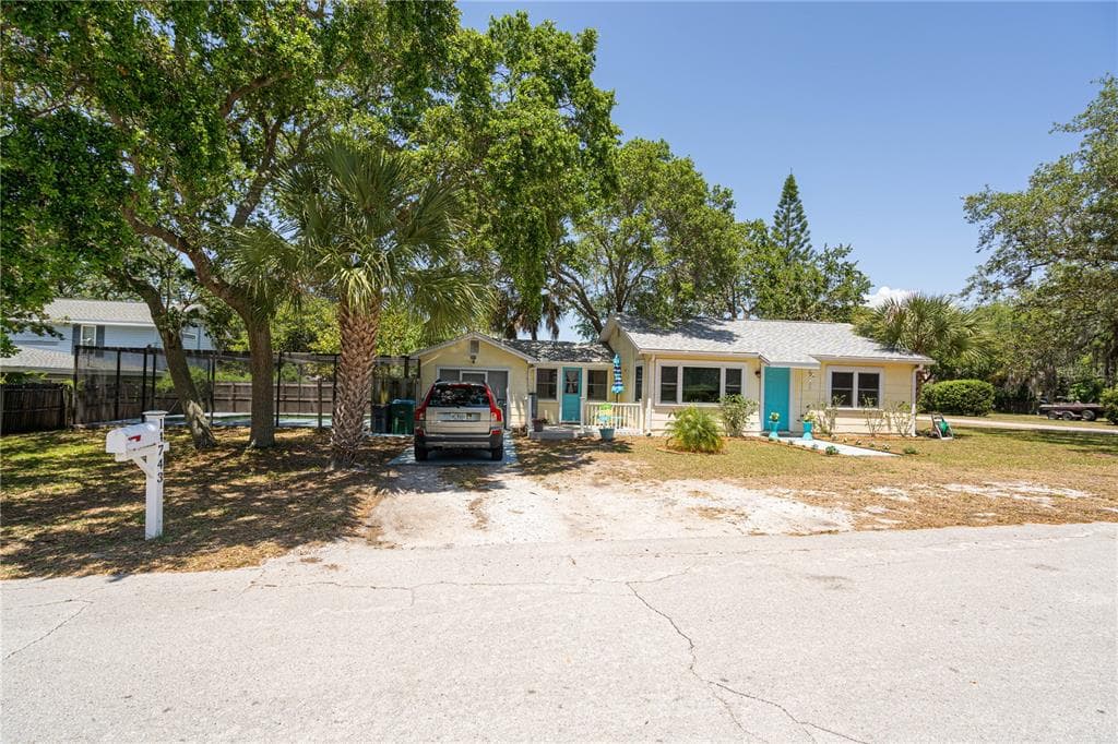 14743 SUNSET DRIVE LARGO, FL 33774