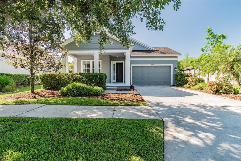 8806 HANDEL LOOP LAND O LAKES, FL 34637