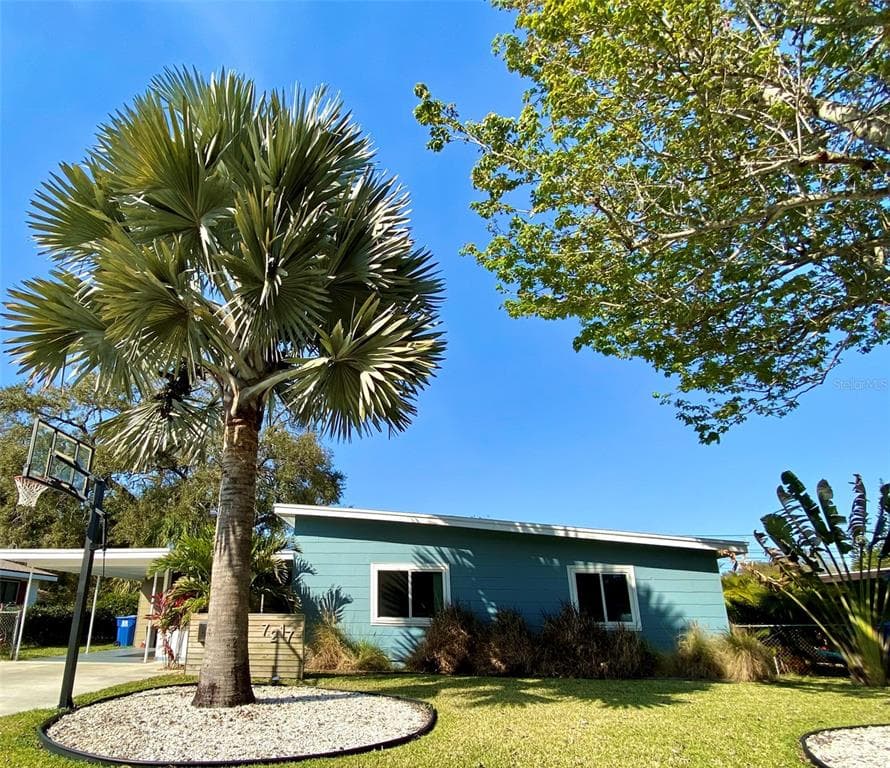 7217 11TH AVENUE N ST PETERSBURG, FL 33710