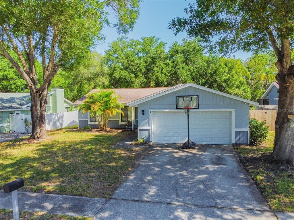 2857 CINNAMON BEAR TRAIL PALM HARBOR, FL 34684