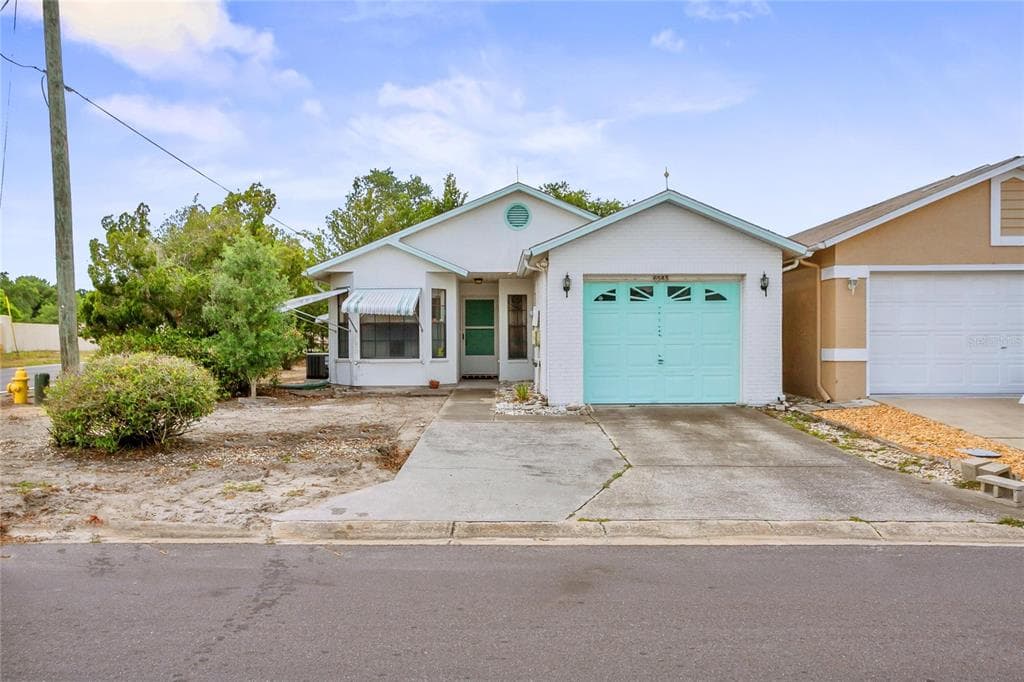 6543 CROSSBOW LANE NEW PORT RICHEY, FL 34653