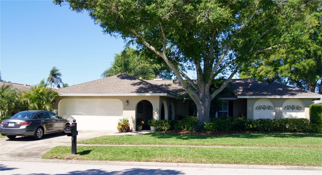 10392 136TH STREET LARGO, FL 33774