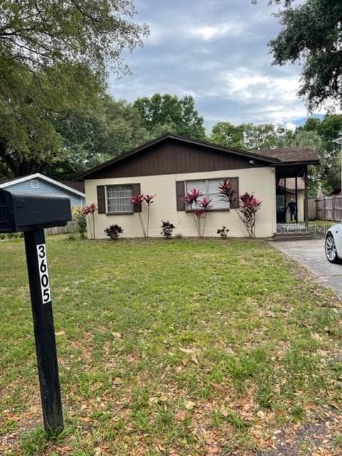 3605 E ROYAL PALM CIRCLE TAMPA, FL 33629