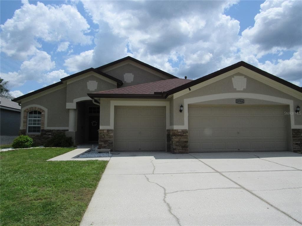 19744 ELLENDALE DRIVE LAND O LAKES, FL 34638