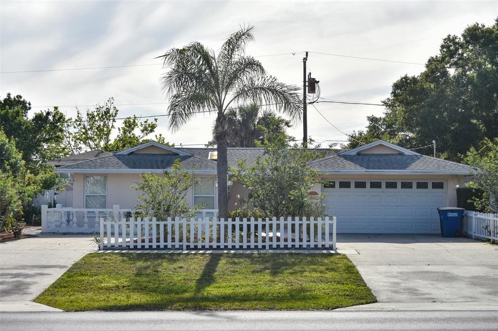 2046 N HIGHLAND AVENUE