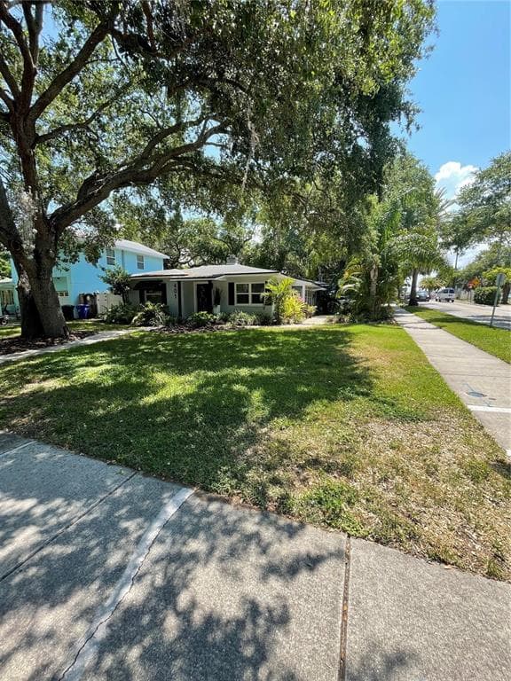 401 BROADWAY DUNEDIN, FL 34698