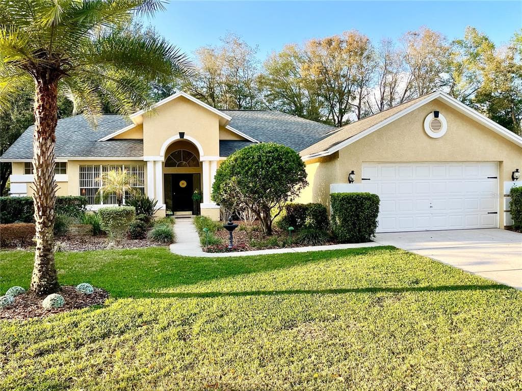4918 WILLOW RIDGE TERRACE VALRICO, FL 33596