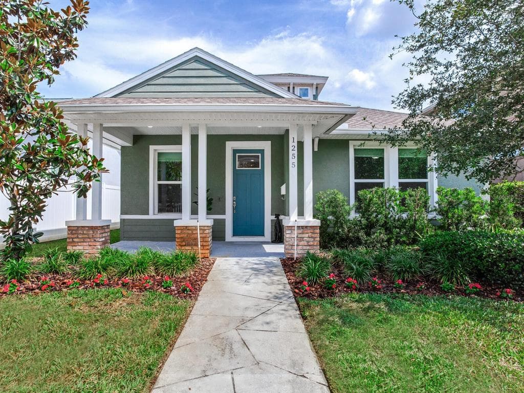 1255 34TH AVENUE N ST PETERSBURG, FL 33704