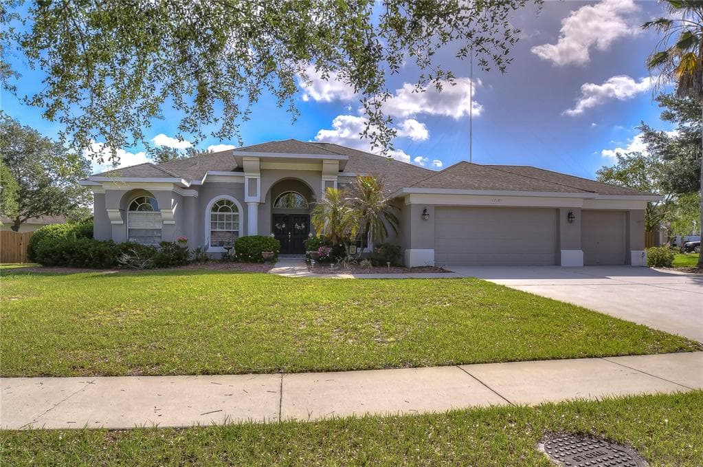 12381 CREEK EDGE DRIVE RIVERVIEW, FL 33579