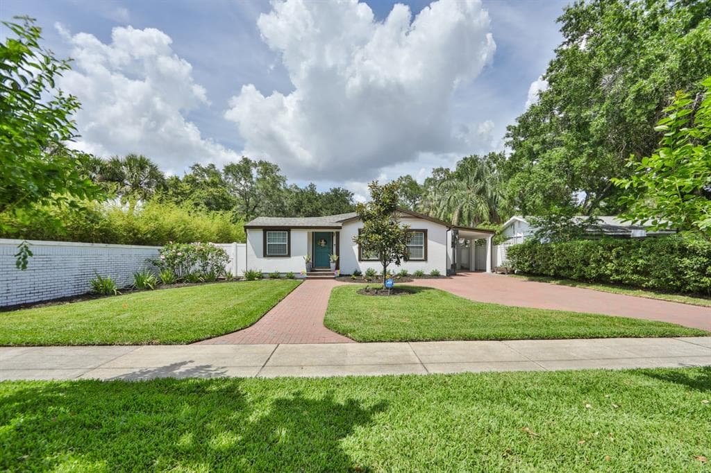 3709 W PLATT STREET TAMPA, FL 33609