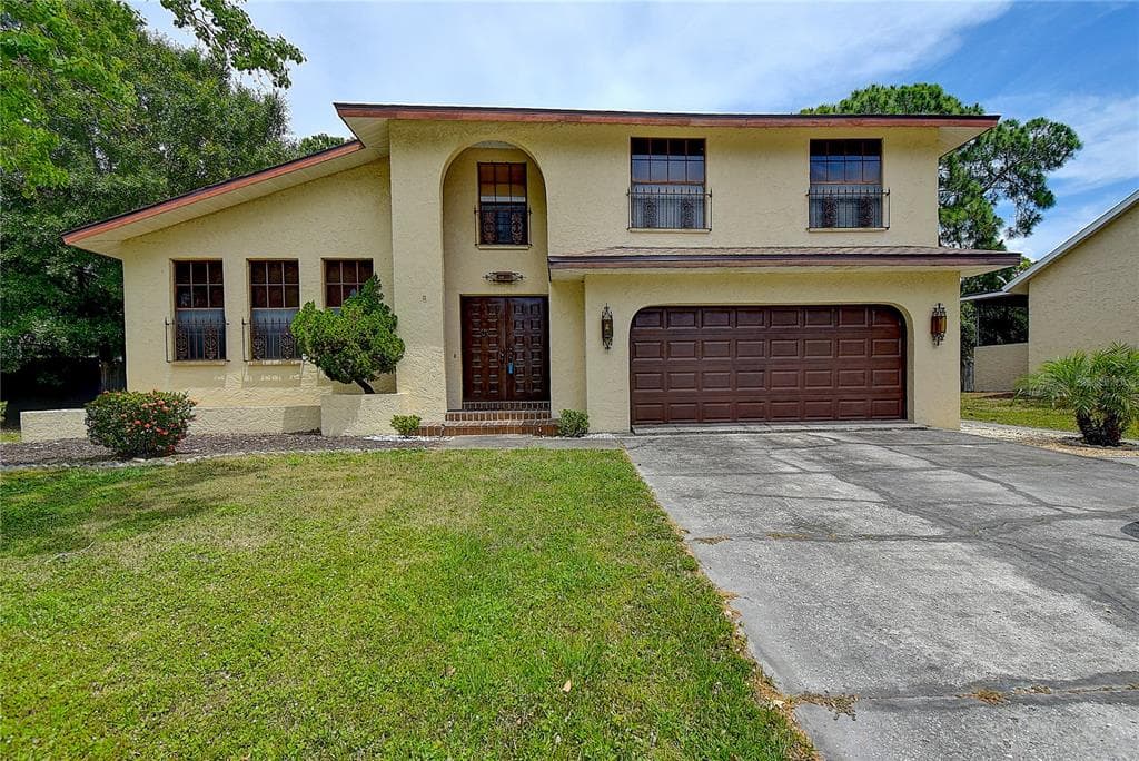8425 144TH LANE SEMINOLE, FL 33776