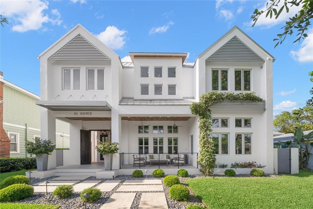 145 16TH AVENUE NE ST PETERSBURG, FL 33704